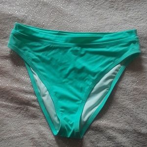 High rise VS bikini bottom